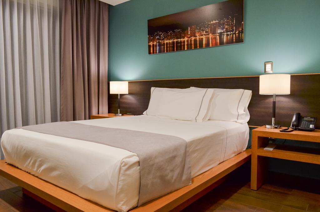 Concept Hotel 사모라 데 이달고 객실 사진
